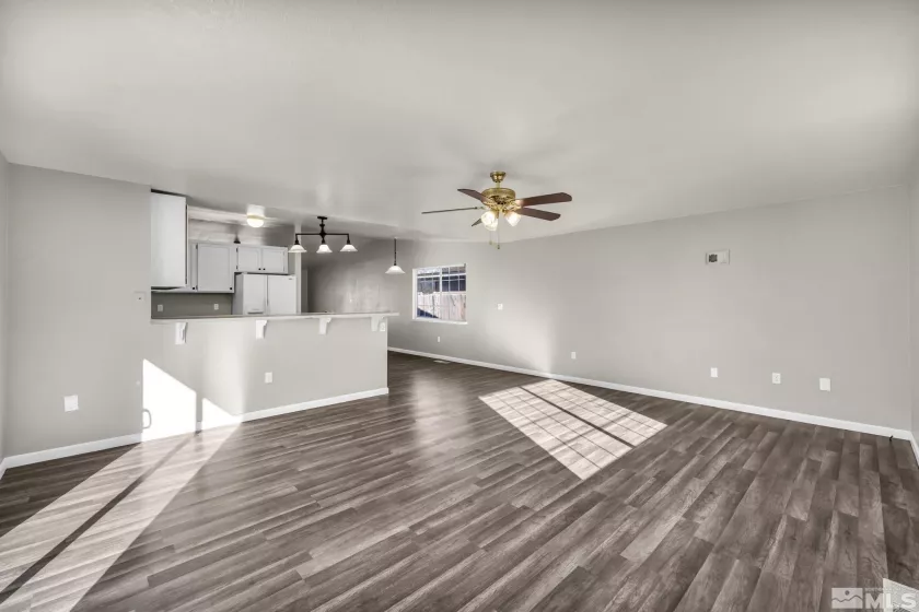 1381 Spooner, Carson City, Nevada 89706, 3 Bedrooms Bedrooms, ,2 BathroomsBathrooms,Residential,Residential,Spooner,240014954