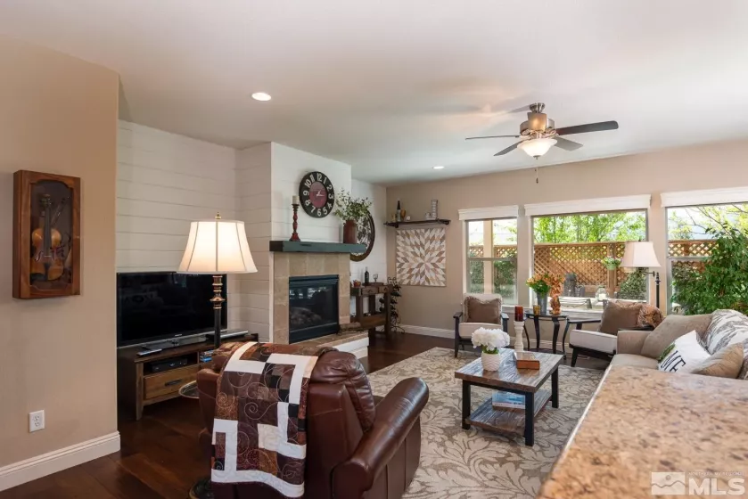 1058 Aspen Brook, Gardnerville, Nevada 89460, 4 Bedrooms Bedrooms, ,3 BathroomsBathrooms,Residential,Residential,Aspen Brook,250005605
