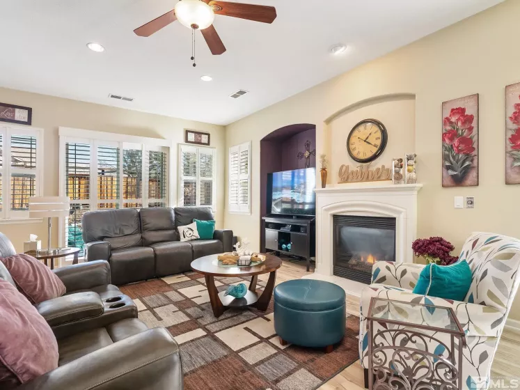 6648 Equation, Sparks, Nevada 89436, 3 Bedrooms Bedrooms, ,2 BathroomsBathrooms,Residential,Residential,Equation,250000958