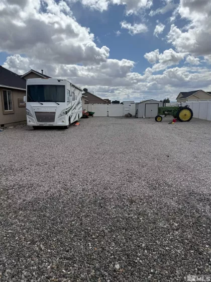 5710 Sarah, Fallon, Nevada 89406, 3 Bedrooms Bedrooms, ,2 BathroomsBathrooms,Residential,Residential,Sarah,250004218