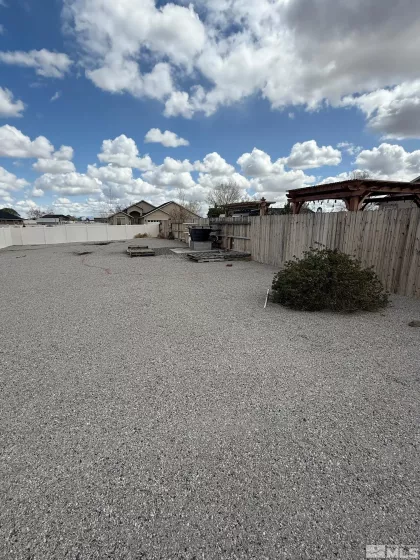 5710 Sarah, Fallon, Nevada 89406, 3 Bedrooms Bedrooms, ,2 BathroomsBathrooms,Residential,Residential,Sarah,250004218