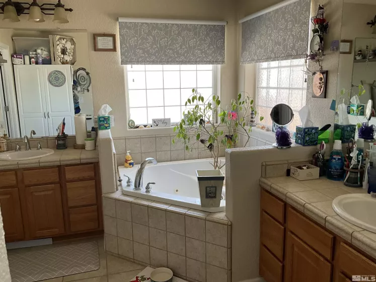 5710 Sarah, Fallon, Nevada 89406, 3 Bedrooms Bedrooms, ,2 BathroomsBathrooms,Residential,Residential,Sarah,250004218