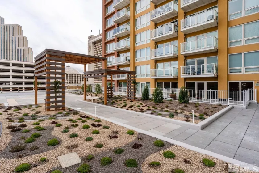 255 Sierra, Reno, Nevada 89501, 1 Bedroom Bedrooms, ,1 BathroomBathrooms,Residential,Residential,Sierra,250005384