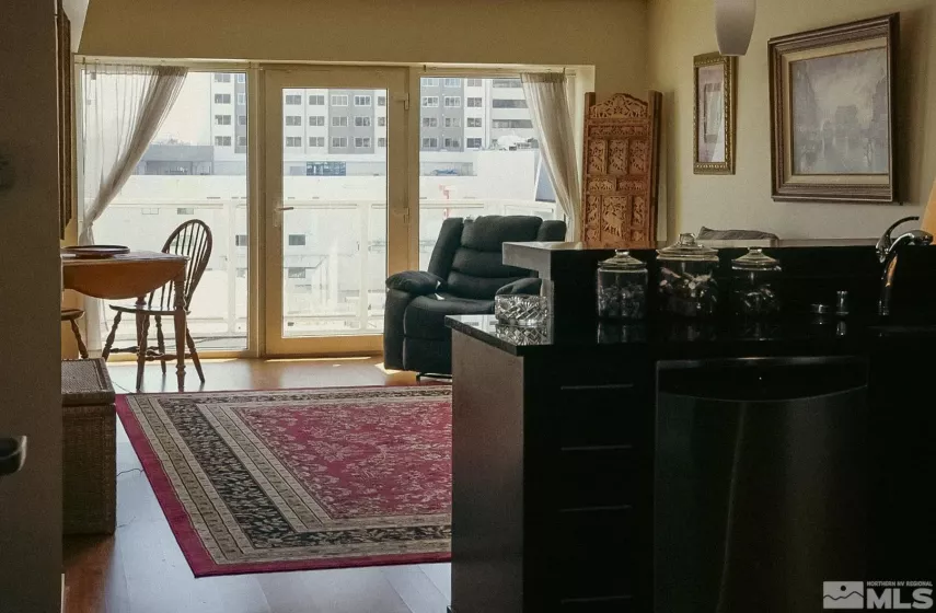 255 Sierra, Reno, Nevada 89501, 1 Bedroom Bedrooms, ,1 BathroomBathrooms,Residential,Residential,Sierra,250005384