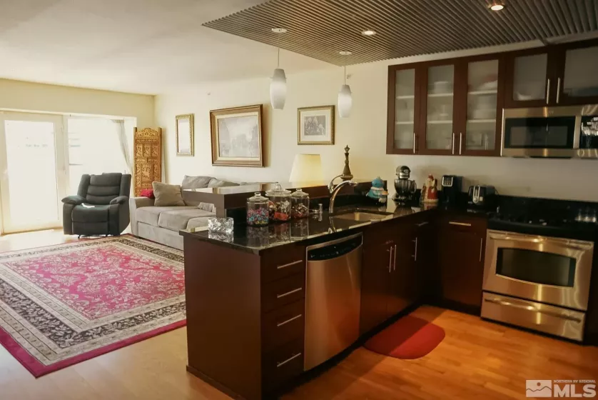 255 Sierra, Reno, Nevada 89501, 1 Bedroom Bedrooms, ,1 BathroomBathrooms,Residential,Residential,Sierra,250005384
