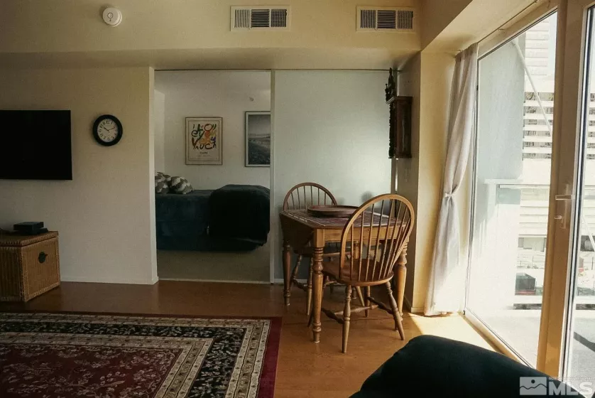 255 Sierra, Reno, Nevada 89501, 1 Bedroom Bedrooms, ,1 BathroomBathrooms,Residential,Residential,Sierra,250005384