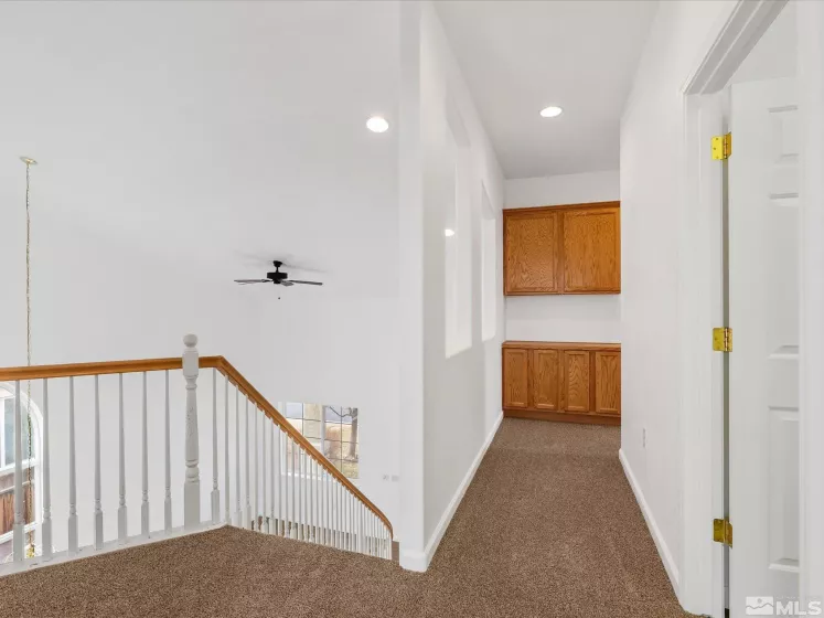 915 Lakeview, Dayton, Nevada 89403, 4 Bedrooms Bedrooms, ,3 BathroomsBathrooms,Residential,Residential,Lakeview,250001370