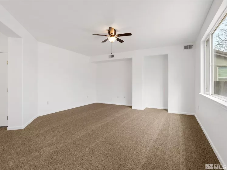 915 Lakeview, Dayton, Nevada 89403, 4 Bedrooms Bedrooms, ,3 BathroomsBathrooms,Residential,Residential,Lakeview,250001370
