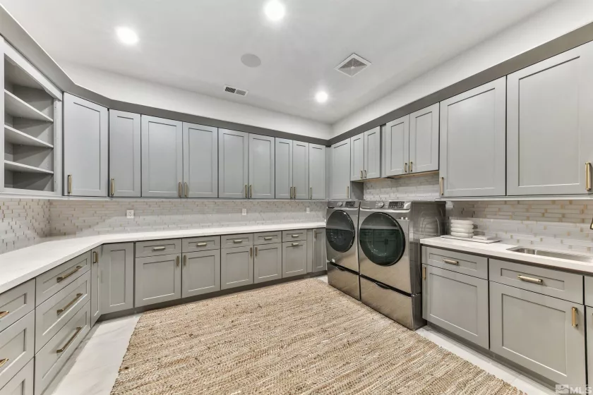 5375 Mountain Creek, Reno, Nevada 89511, 5 Bedrooms Bedrooms, ,7 BathroomsBathrooms,Residential,Residential,Mountain Creek,250001244