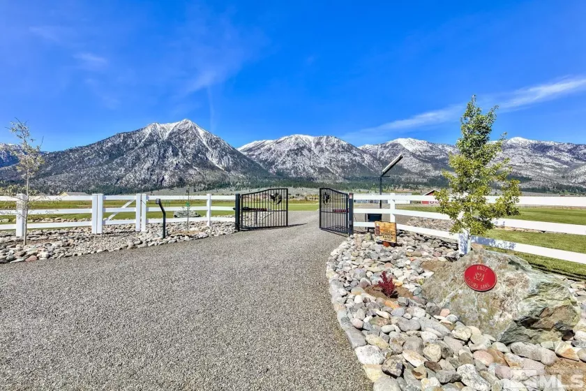 824 Eagle Meadows, Gardnerville, Nevada 89460, 4 Bedrooms Bedrooms, ,4 BathroomsBathrooms,Residential,Residential,Eagle Meadows,240011450