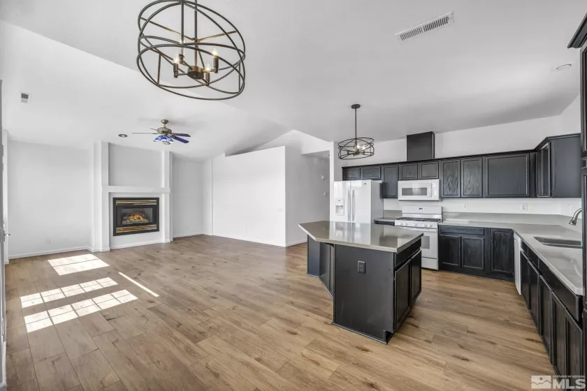 21102 Mount Evans, Reno, Nevada 89508, 4 Bedrooms Bedrooms, ,3 BathroomsBathrooms,Residential,Residential,Mount Evans,250004245