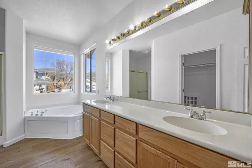 21102 Mount Evans, Reno, Nevada 89508, 4 Bedrooms Bedrooms, ,3 BathroomsBathrooms,Residential,Residential,Mount Evans,250004245
