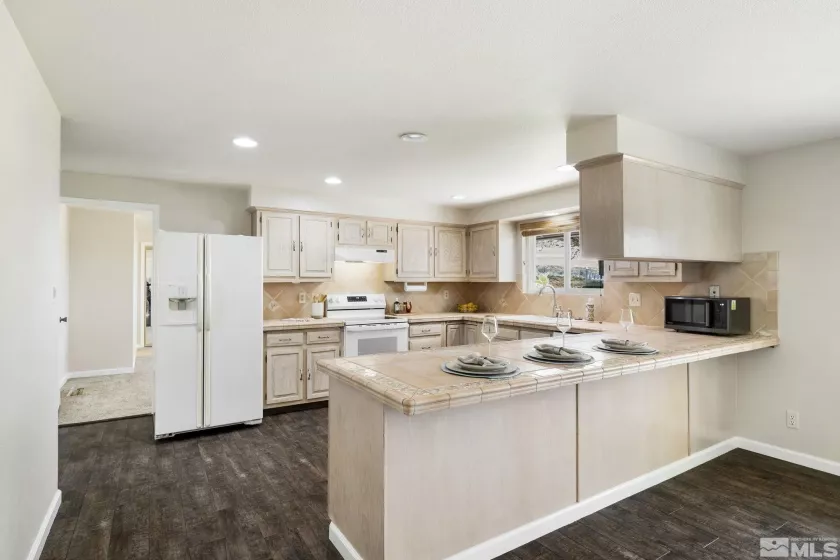 9499 Wigwam, Reno, Nevada 89506, 6 Bedrooms Bedrooms, ,5 BathroomsBathrooms,Residential,Residential,Wigwam,250005350