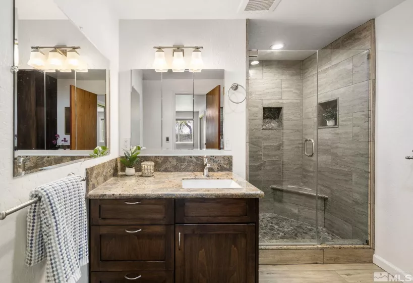 9499 Wigwam, Reno, Nevada 89506, 6 Bedrooms Bedrooms, ,5 BathroomsBathrooms,Residential,Residential,Wigwam,250005350