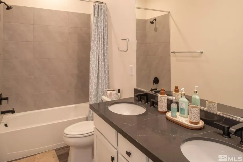 7732 Boulder Falls, Sparks, Nevada 89436, 3 Bedrooms Bedrooms, ,2 BathroomsBathrooms,Residential,Residential,Boulder Falls,240007076