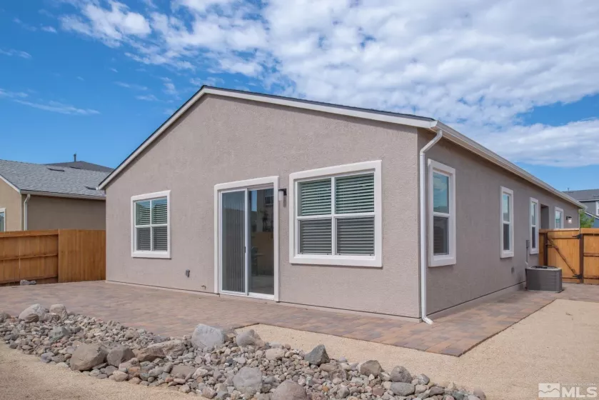 7732 Boulder Falls, Sparks, Nevada 89436, 3 Bedrooms Bedrooms, ,2 BathroomsBathrooms,Residential,Residential,Boulder Falls,240007076