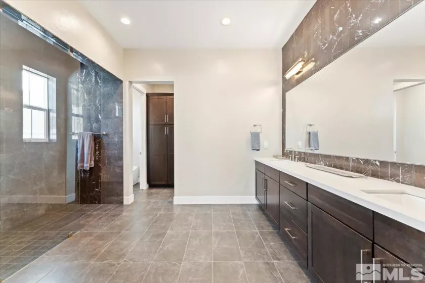 6103 Pleasant Oak, Reno, Nevada 89511, 4 Bedrooms Bedrooms, ,4 BathroomsBathrooms,Residential,Residential,Pleasant Oak,250005015