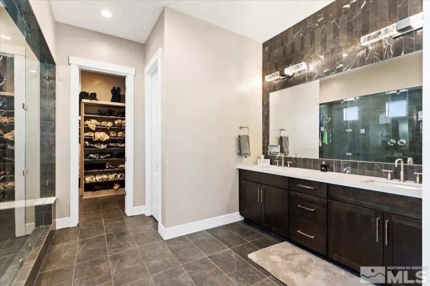 6103 Pleasant Oak, Reno, Nevada 89511, 4 Bedrooms Bedrooms, ,4 BathroomsBathrooms,Residential,Residential,Pleasant Oak,250005015