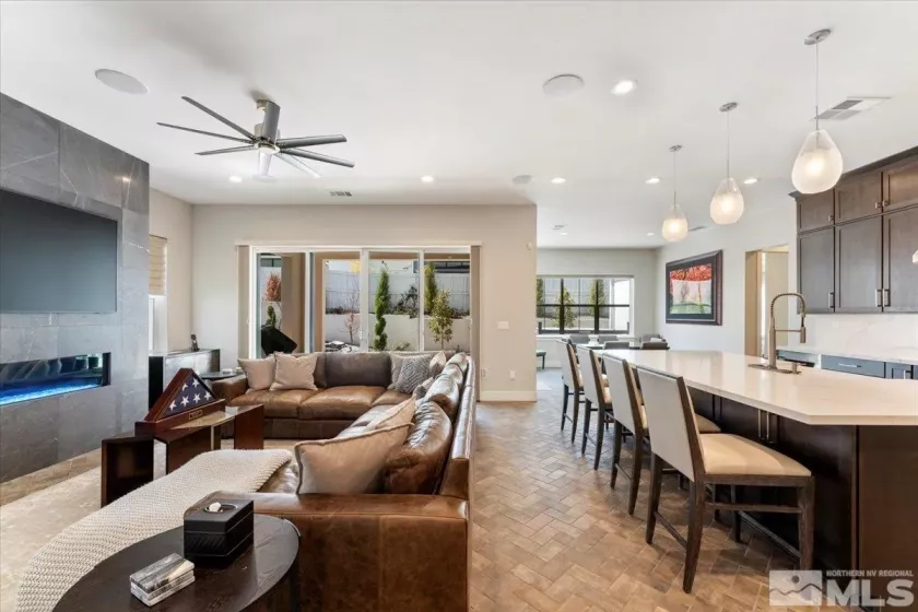 6103 Pleasant Oak, Reno, Nevada 89511, 4 Bedrooms Bedrooms, ,4 BathroomsBathrooms,Residential,Residential,Pleasant Oak,250005015