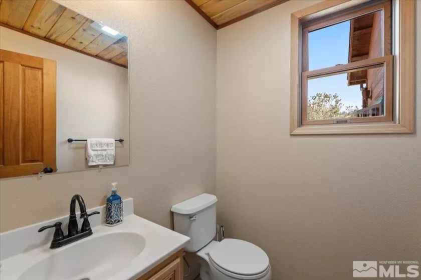 21470 Graves, Reno, Nevada 89521, 3 Bedrooms Bedrooms, ,3 BathroomsBathrooms,Residential,Residential,Graves,240012000