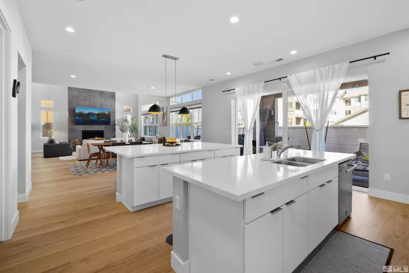 5424 Side Saddle, Reno, Nevada 89511, 5 Bedrooms Bedrooms, ,6 BathroomsBathrooms,Residential,Residential,Side Saddle,250005012