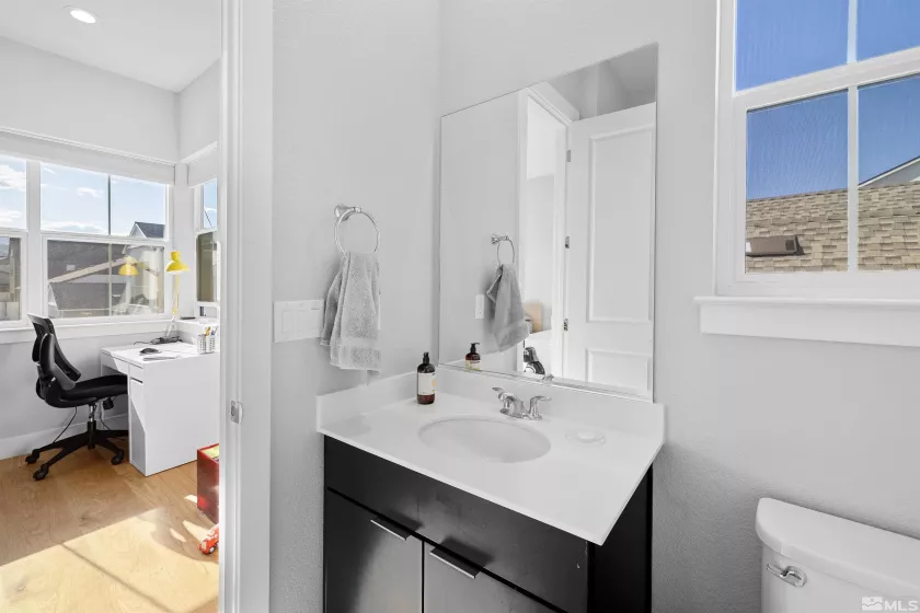 5424 Side Saddle, Reno, Nevada 89511, 5 Bedrooms Bedrooms, ,6 BathroomsBathrooms,Residential,Residential,Side Saddle,250005012