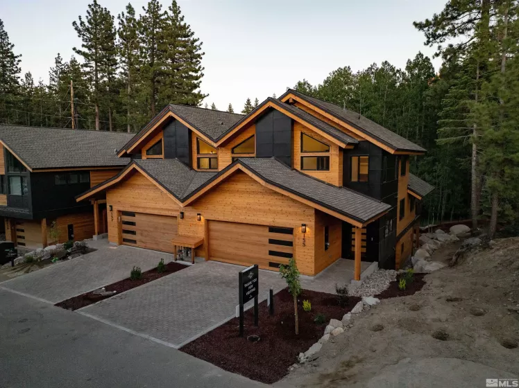 155 Sierra Colina, Stateline, Nevada 89449, 3 Bedrooms Bedrooms, ,4 BathroomsBathrooms,Residential,Residential,Sierra Colina,240009219