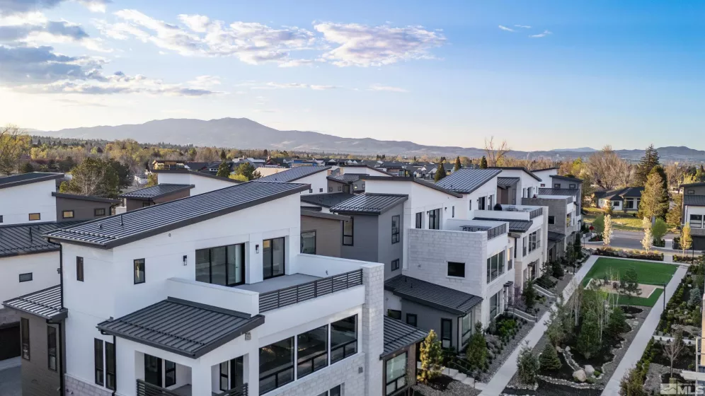 42 Campolina, Reno, Nevada 89511, 3 Bedrooms Bedrooms, ,4 BathroomsBathrooms,Residential,Residential,Campolina,250002196