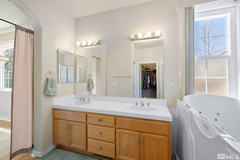 2173 Tivoli, Sparks, Nevada 89434, 3 Bedrooms Bedrooms, ,2 BathroomsBathrooms,Residential,Residential,Tivoli,250004934