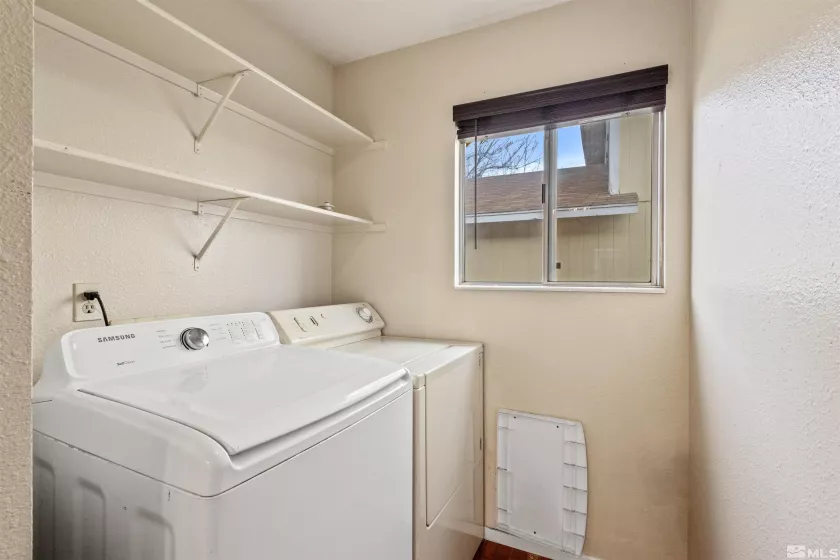 1687 Noreen, Sparks, Nevada 89434, 3 Bedrooms Bedrooms, ,2 BathroomsBathrooms,Residential,Residential,Noreen,250001587
