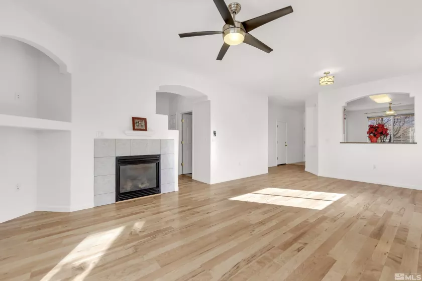 706 Dornoch, Dayton, Nevada 89403, 3 Bedrooms Bedrooms, ,2 BathroomsBathrooms,Residential,Residential,Dornoch,240015445