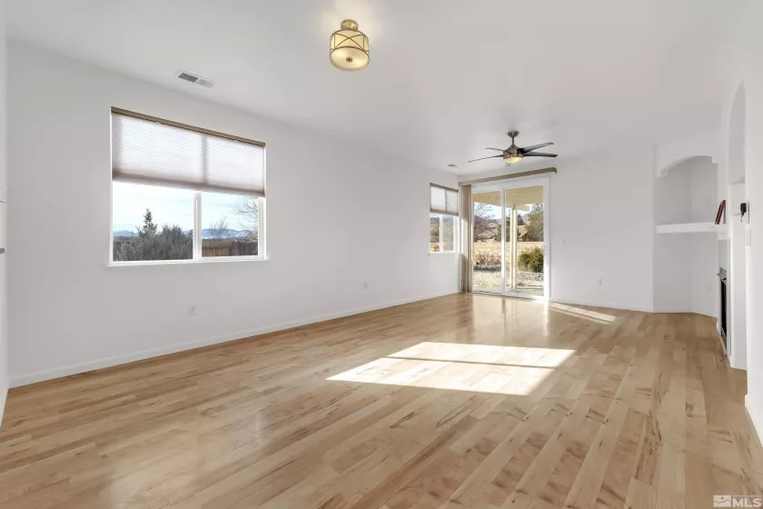 706 Dornoch, Dayton, Nevada 89403, 3 Bedrooms Bedrooms, ,2 BathroomsBathrooms,Residential,Residential,Dornoch,240015445