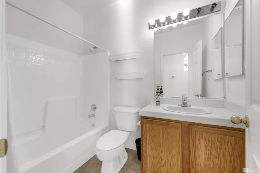 706 Dornoch, Dayton, Nevada 89403, 3 Bedrooms Bedrooms, ,2 BathroomsBathrooms,Residential,Residential,Dornoch,240015445
