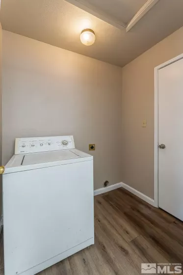 2165 Capurro, Sparks, Nevada 89431, 3 Bedrooms Bedrooms, ,2 BathroomsBathrooms,Residential,Residential,Capurro,250005216