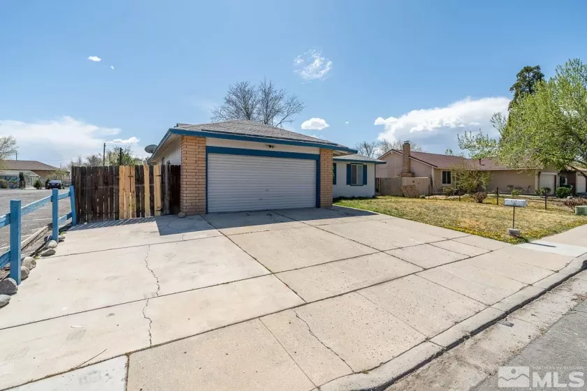 2165 Capurro, Sparks, Nevada 89431, 3 Bedrooms Bedrooms, ,2 BathroomsBathrooms,Residential,Residential,Capurro,250005216