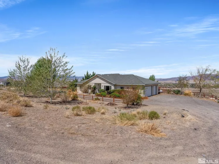 1974 Spring, Fernley, Nevada 89408, 3 Bedrooms Bedrooms, ,2 BathroomsBathrooms,Residential,Residential,Spring,250004985