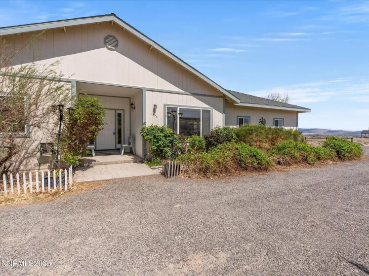 1974 Spring, Fernley, Nevada 89408, 3 Bedrooms Bedrooms, ,2 BathroomsBathrooms,Residential,Residential,Spring,250004985
