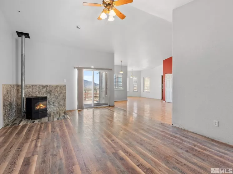 1974 Spring, Fernley, Nevada 89408, 3 Bedrooms Bedrooms, ,2 BathroomsBathrooms,Residential,Residential,Spring,250004985