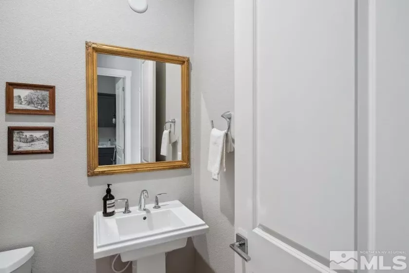 3036 Feathertop, Reno, Nevada 89521, 4 Bedrooms Bedrooms, ,4 BathroomsBathrooms,Residential,Residential,Feathertop,250004600