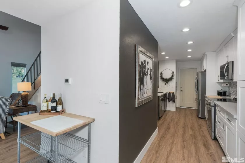 460 Shady Lane, Reno, Nevada 89509, 2 Bedrooms Bedrooms, ,3 BathroomsBathrooms,Residential,Residential,Shady Lane,250001698