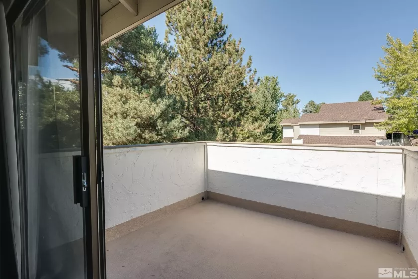 460 Shady Lane, Reno, Nevada 89509, 2 Bedrooms Bedrooms, ,3 BathroomsBathrooms,Residential,Residential,Shady Lane,250001698
