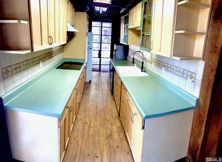 712 Lakeview, Zephyr Cove, Nevada 89448, 3 Bedrooms Bedrooms, ,2 BathroomsBathrooms,Residential,Residential,Lakeview,250000997