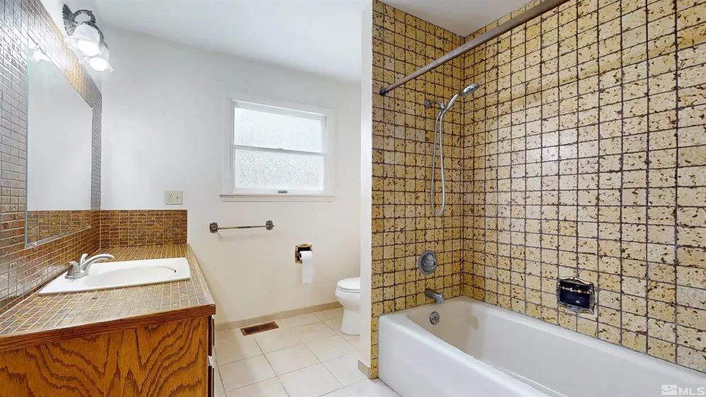 250 National, Winnemucca, Nevada 89445, 5 Bedrooms Bedrooms, ,3 BathroomsBathrooms,Residential,Residential,National,250004420