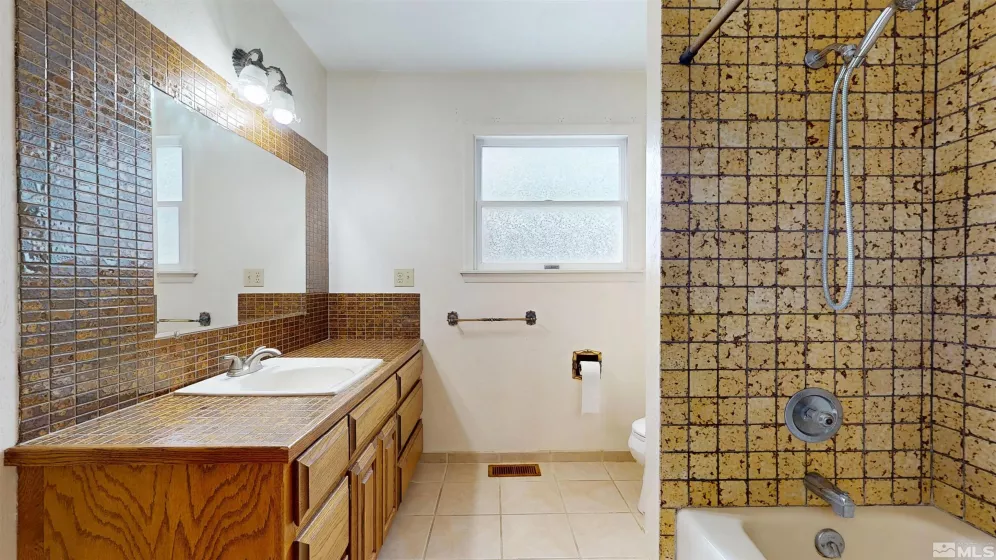 250 National, Winnemucca, Nevada 89445, 5 Bedrooms Bedrooms, ,3 BathroomsBathrooms,Residential,Residential,National,250004420