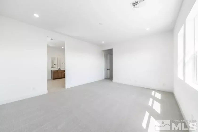 1551 Evangeline, Sparks, Nevada 89436, 4 Bedrooms Bedrooms, ,4 BathroomsBathrooms,Residential,Residential,Evangeline,250002748