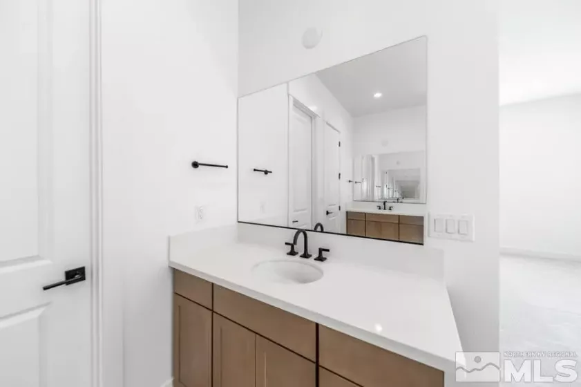 1551 Evangeline, Sparks, Nevada 89436, 4 Bedrooms Bedrooms, ,4 BathroomsBathrooms,Residential,Residential,Evangeline,250002748