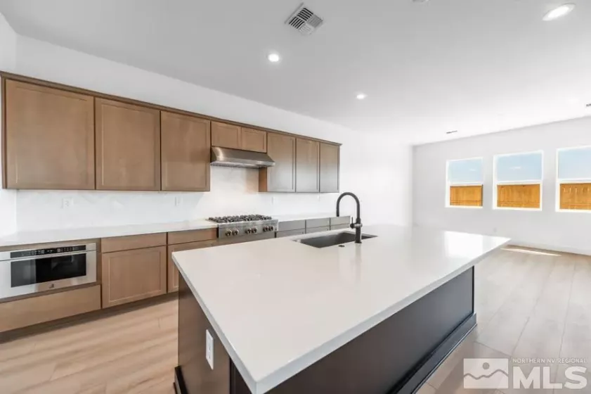 1551 Evangeline, Sparks, Nevada 89436, 4 Bedrooms Bedrooms, ,4 BathroomsBathrooms,Residential,Residential,Evangeline,250002748