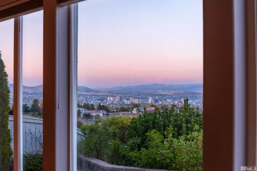 4700 Aberfeldy, Reno, Nevada 89519, 3 Bedrooms Bedrooms, ,3 BathroomsBathrooms,Residential,Residential,Aberfeldy,250005241