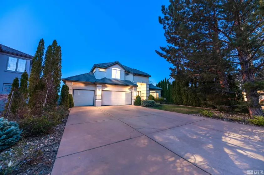4700 Aberfeldy, Reno, Nevada 89519, 3 Bedrooms Bedrooms, ,3 BathroomsBathrooms,Residential,Residential,Aberfeldy,250005241