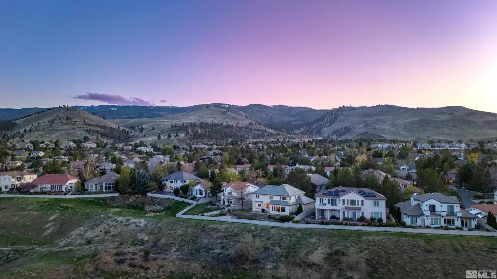 4700 Aberfeldy, Reno, Nevada 89519, 3 Bedrooms Bedrooms, ,3 BathroomsBathrooms,Residential,Residential,Aberfeldy,250005241